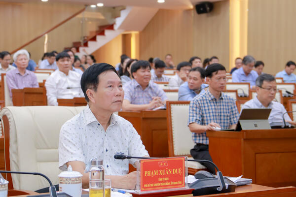 Hội nghị nghiên cứu, học tập, quán triệt và triển khai thực hiện Nghị quyết Hội nghị lần thứ tư Ban Chấp hành Trung ương Đảng khóa XIV
